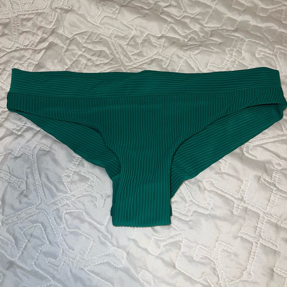 Frankie’s Bikinis Ribbed Bottom